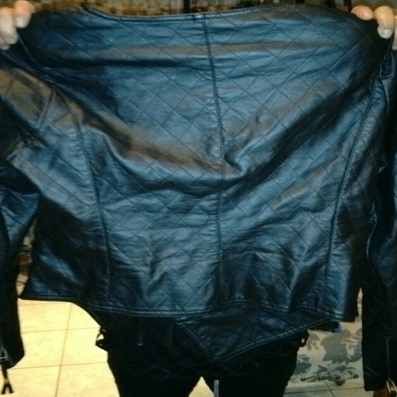 !!!!!!!SOLD!!!!!!!Jacket - Picture 2 of 4