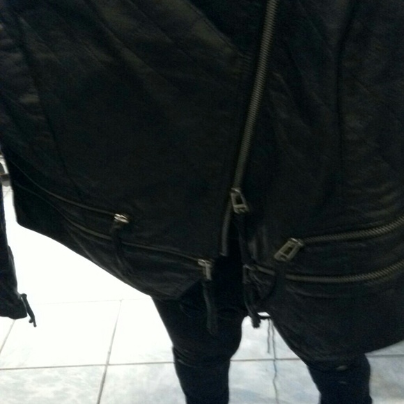 !!!!!!!SOLD!!!!!!!Jacket - Picture 4 of 4