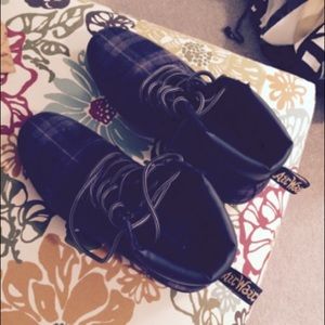 Dr. Marten Plaid Boots