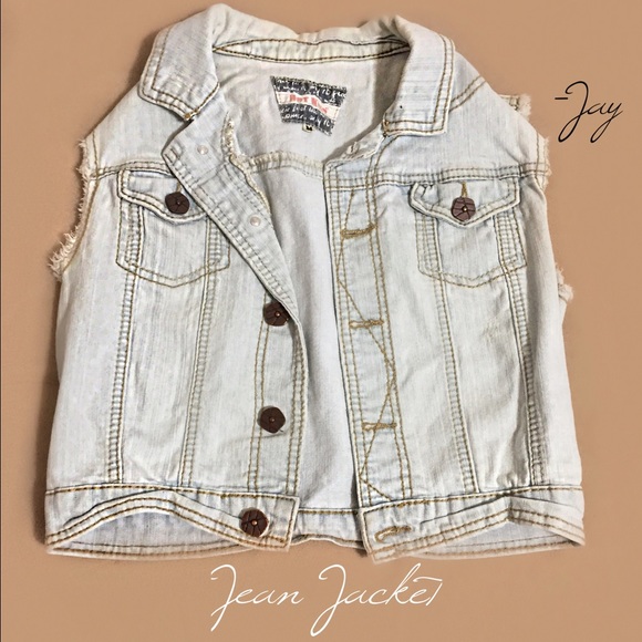 👄🔥Hot Kiss light jean jacket vest.🔥👄