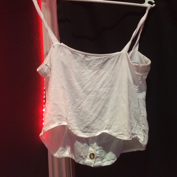 White crop strap shirt w/ gold buttons - Picture 2 of 3