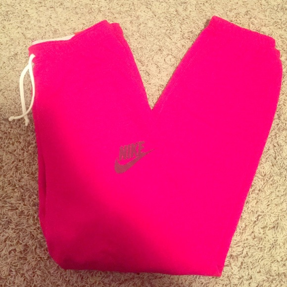 Nike Pants - ❌ON HOLD❌ Nike women's "rally" pink sweatpants