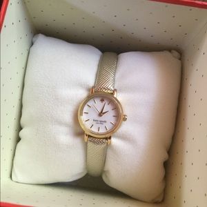 MUST SELL Kate spade watch tiny metro