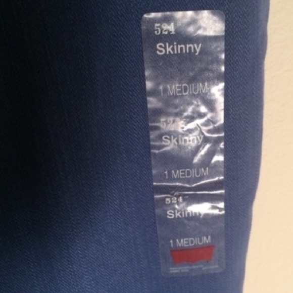 levis - Picture 4 of 4