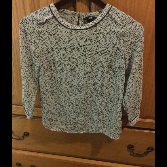 Blouse - Picture 2 of 3