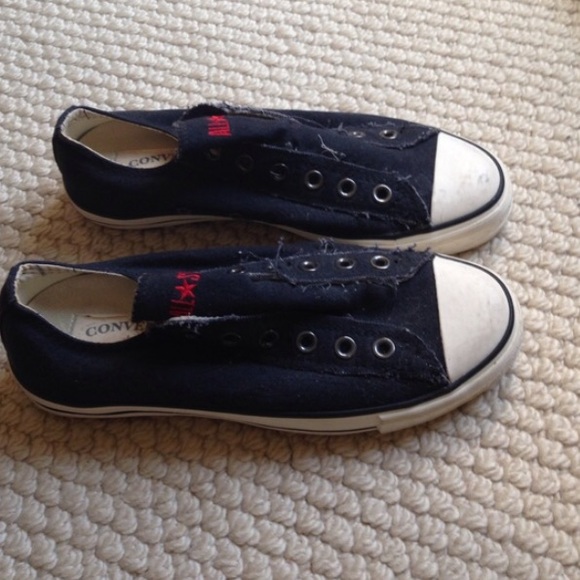 Black converse size 7.5