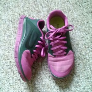 Pink Nike Free 4.0 V3