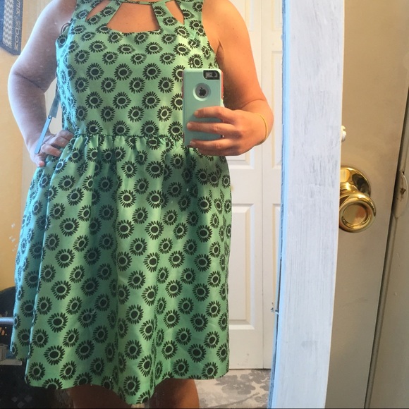 Summer dress - Picture 4 of 4