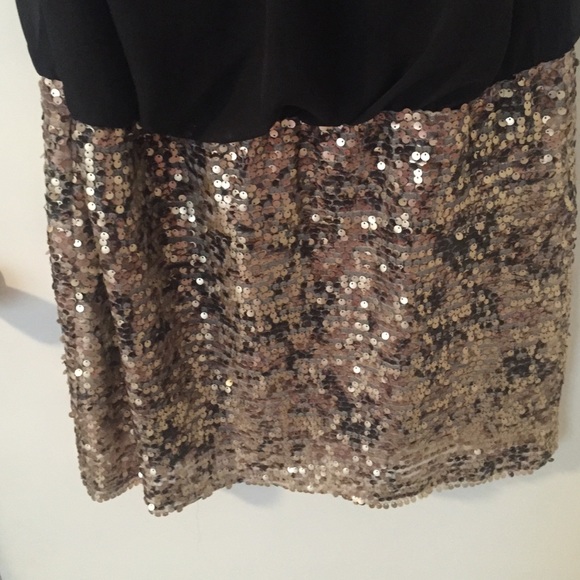 Super cute dress - Picture 2 of 3