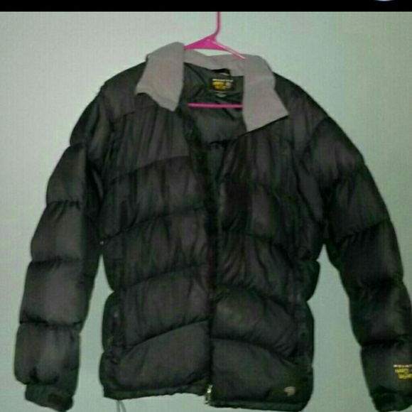 Mountain hardware size medium puffer coat.