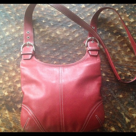 Authentic Coach crossbody 9459 Red leather
