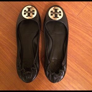Tory Burch Reva Flats Size 7 (black and gold)