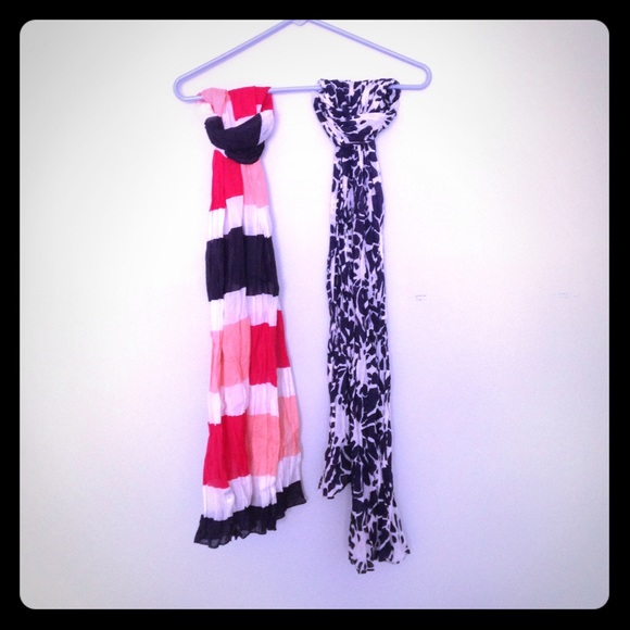 Lands'end scarfs
