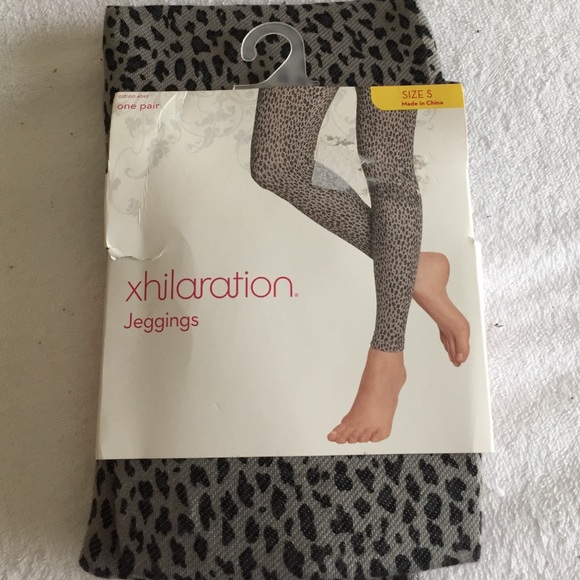 Brand new leopard jeggings!