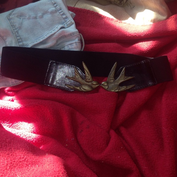 waist dove Pacsun belt