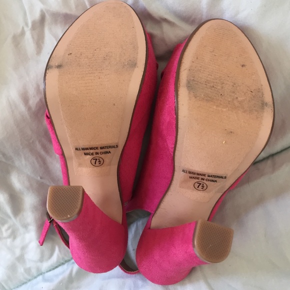 Pink Heels - Picture 3 of 3