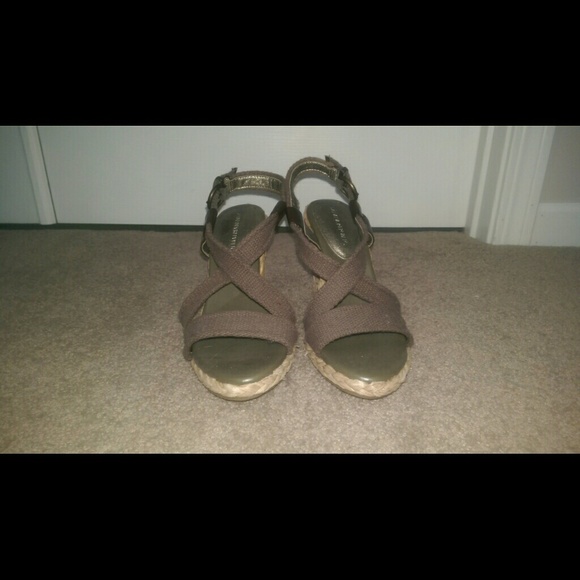 Banana Republic olive green wedges used once