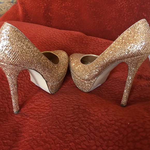 Bakers gold platform stilettos - Picture 3 of 3