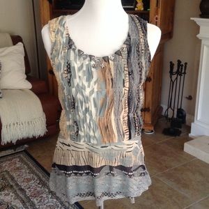 Beautiful top worn twice.