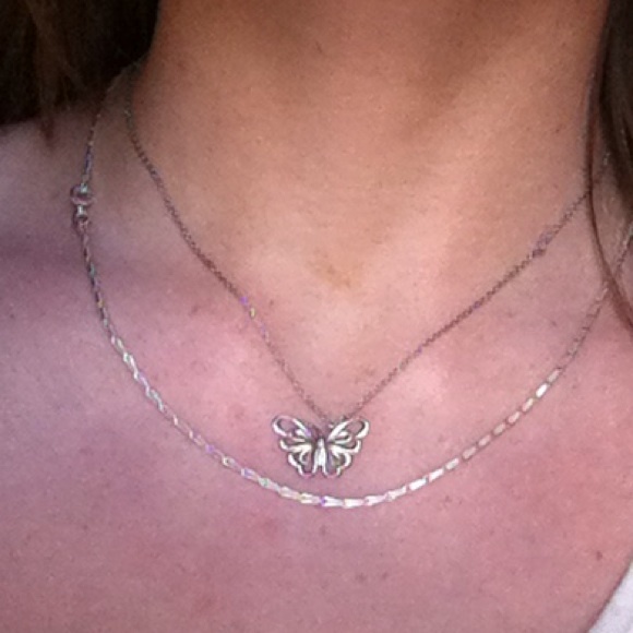 Authentic Tiffany & Co. Butterfly necklace - Picture 3 of 3