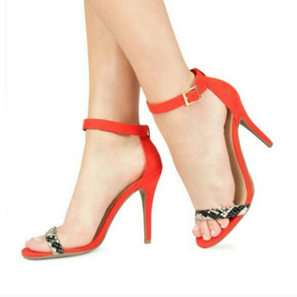 ๐HP 4/27๐Coral heel, snakeskin strap. - Picture 3 of 4