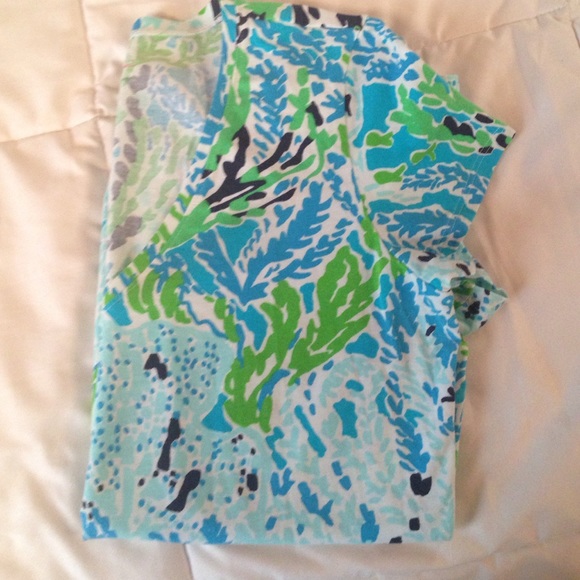 ❌SOLD❌🐠NWOT Blue Lets Cha Cha V-Neck🐠 - Picture 2 of 3