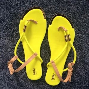 Lime green/yellow sandals
