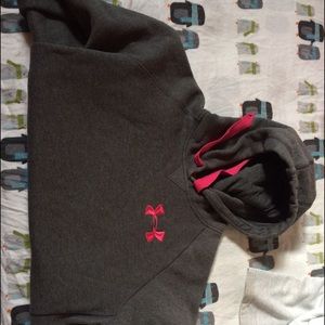 Women's Under Armor Sweatshirt