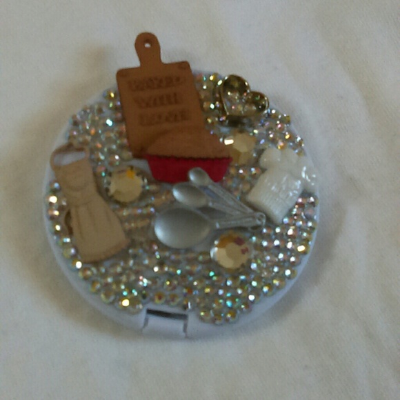 Petite bling