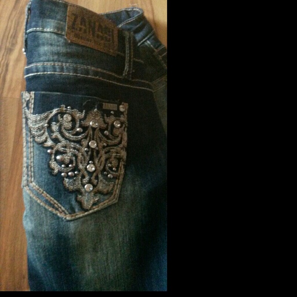 Jeans - Picture 2 of 2