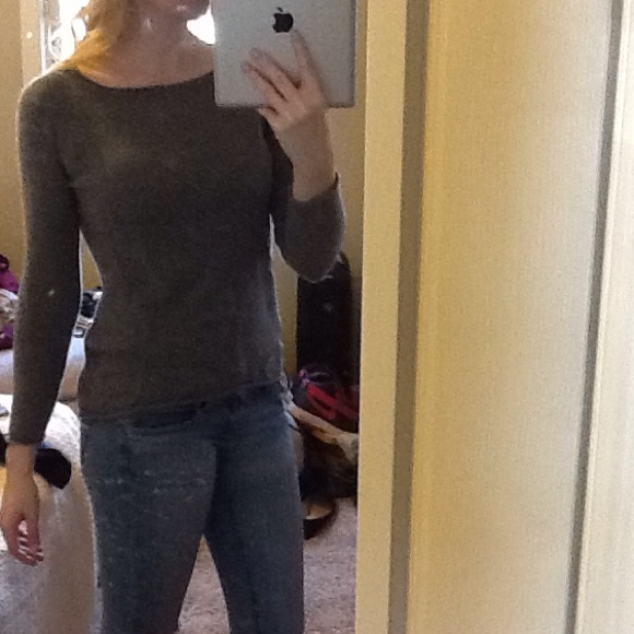 New H&M grey longsleeve shirt - Picture 1 of 3