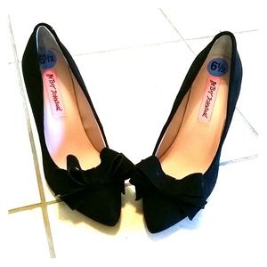 **BRAND NEW** Betsey Johnson Heels