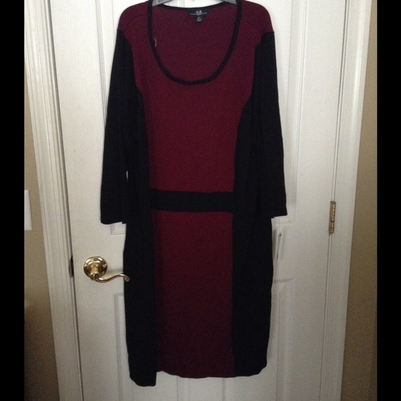 AGB Dresses & Skirts - AGB Plus Size Colorblock Bordeaux Sweater Dress