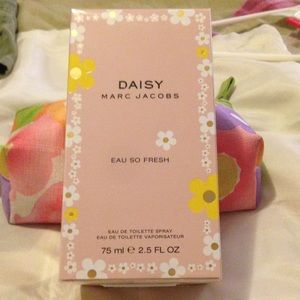 Marc Jacobs Daisy Eau So Fresh