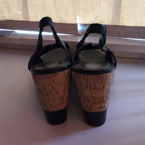 Impos balck wedge heel with peep toe - Picture 3 of 4