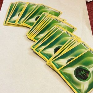 Pokemon-35 Grass Energys.