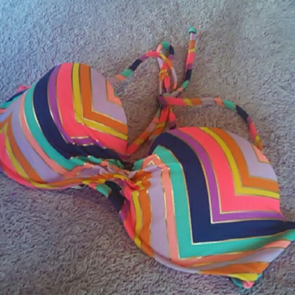 VS *Brand new* bathing suit top