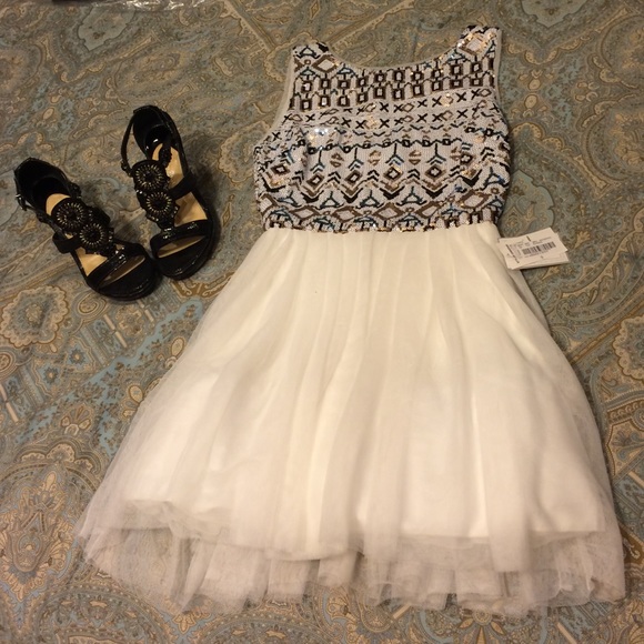 B. Darlin short formal dress. NWT. Sequin top