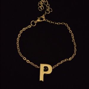 Gold initial bracelet (P)