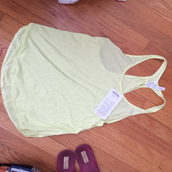 lululemon running top