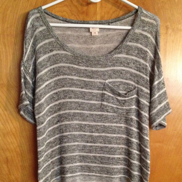 Light weight sweater