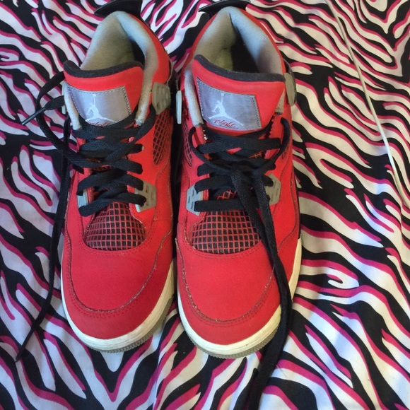 Retro 4's Torro Bravo