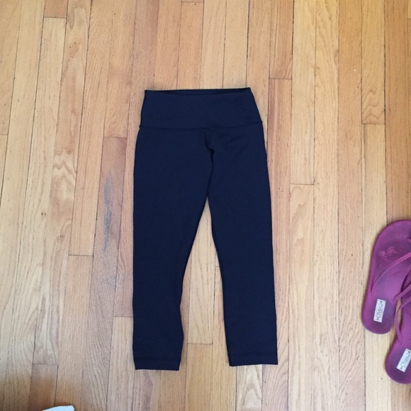 lulemon running pants cropped