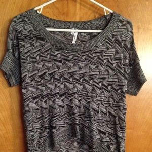 Light weight sweater
