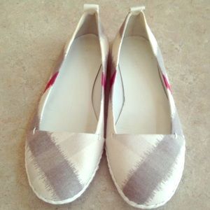 Burberry espadrilles flats