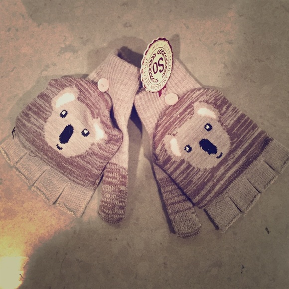 Adorable fingerless koala mittens