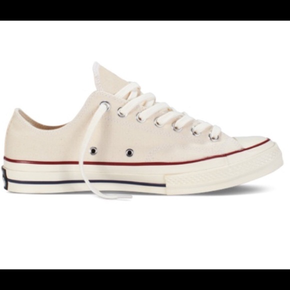 ✨Vintage White✨ Brand New Converse Sneakers ✨