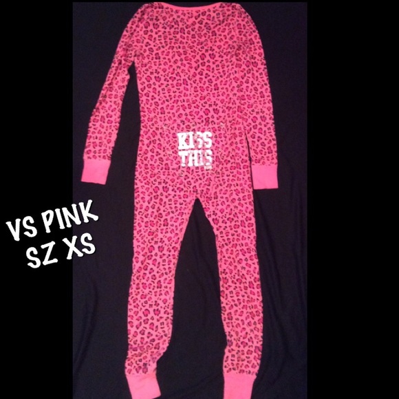 🚫SOLD🚫 VS PINK cheetah thermal onesie