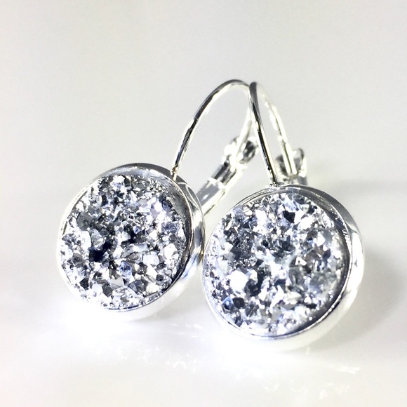 3/$20⚡️Chunky silver Drusy style earrings - Picture 3 of 7