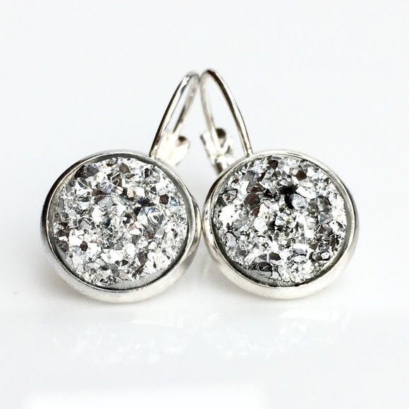 3/$20⚡️Chunky silver Drusy style earrings - Picture 2 of 7